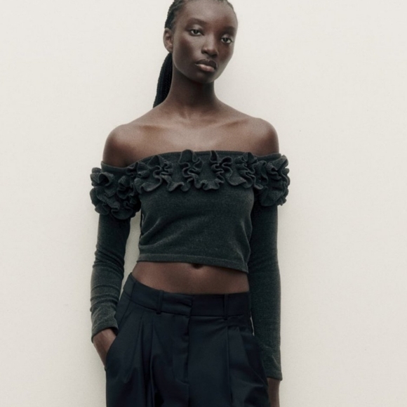 NEW ZARA RUFFLED CHENILLE CROP TOP - Picture 3 of 7